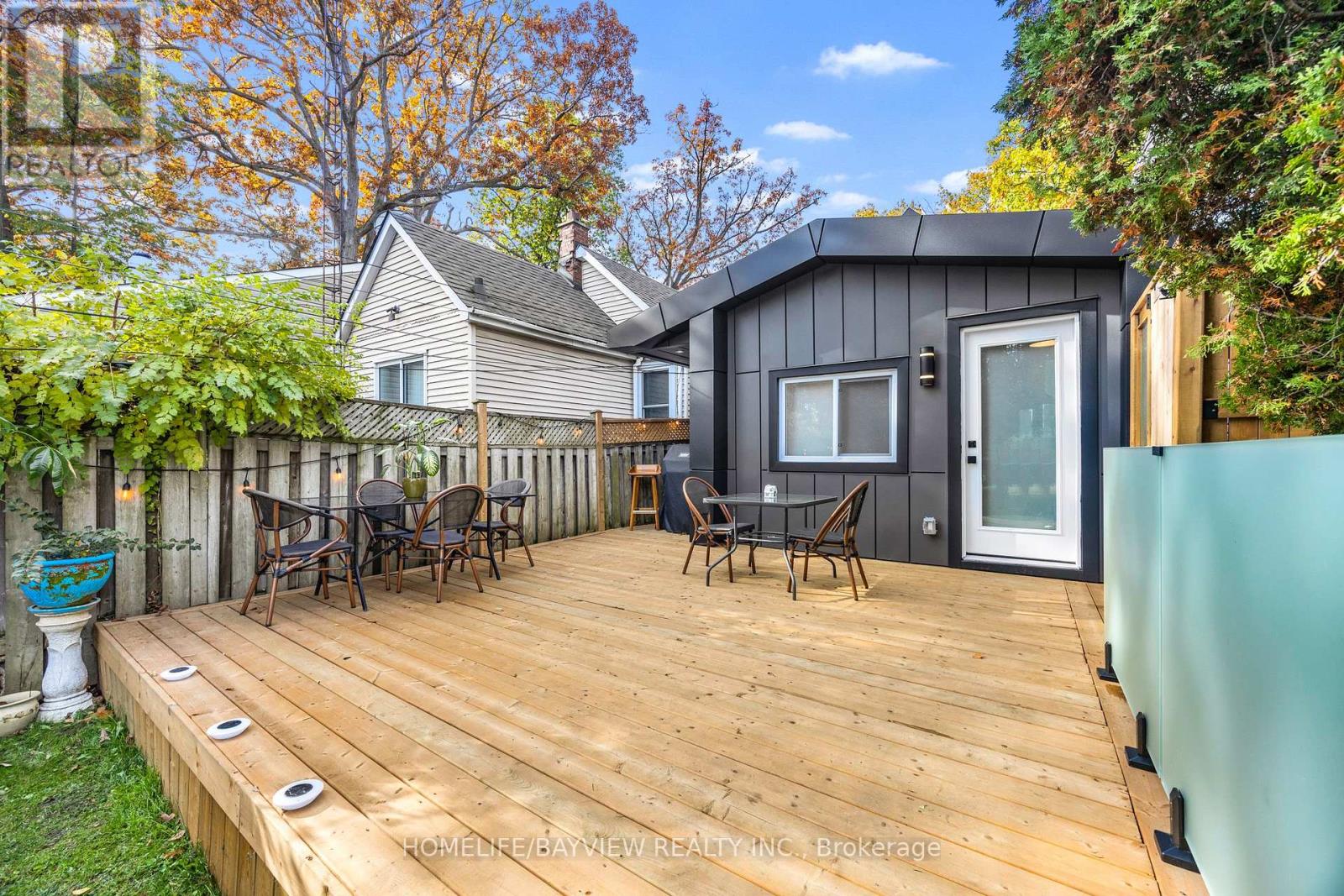 Single Family House Bungalow for Sale in  KENWORTHY AVENUE Toronto (Oakridge) 