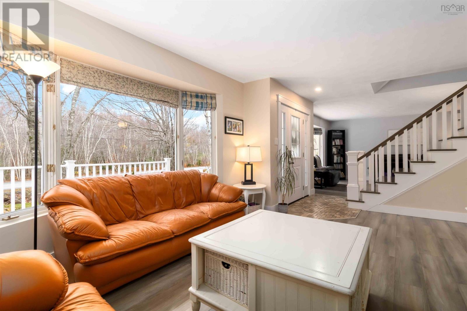 Property 11 of 46 of 17 BELL Avenue