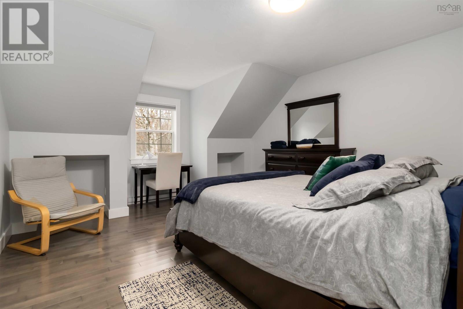 Property 33 of 46 of 17 BELL Avenue