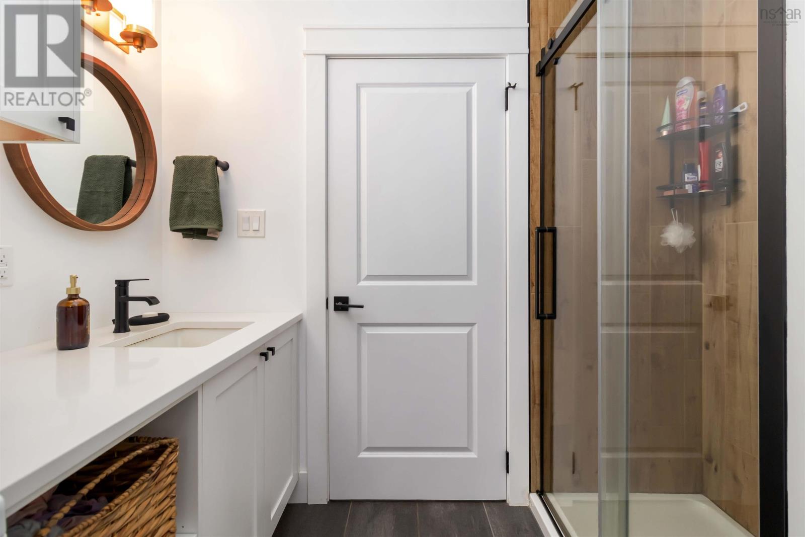 Property 29 of 46 of 17 BELL Avenue