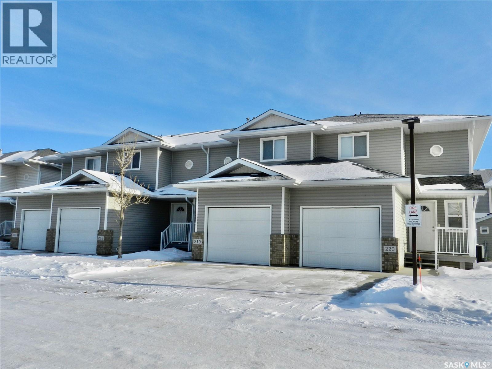 218 851 Chester ROAD - Photo 2 of 26, Moose Jaw, Saskatchewan