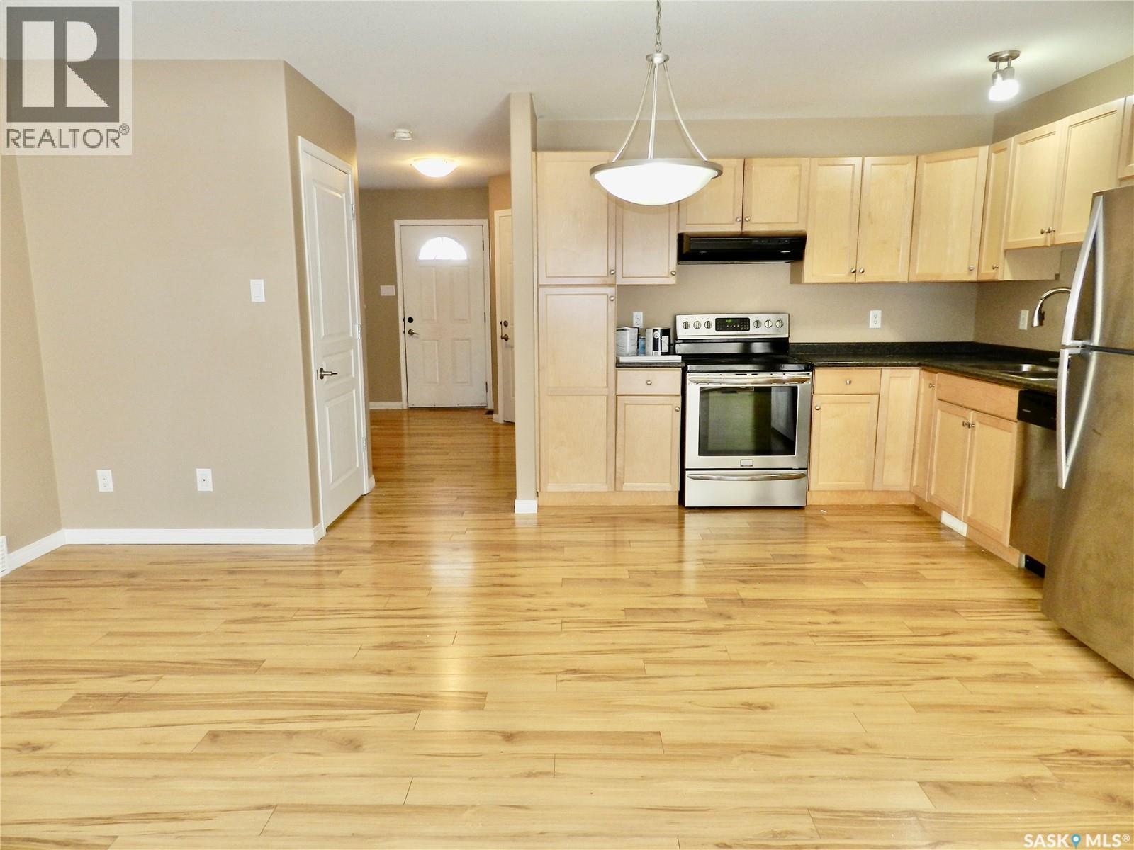 218 851 Chester ROAD - Photo 4 of 26, Moose Jaw, Saskatchewan