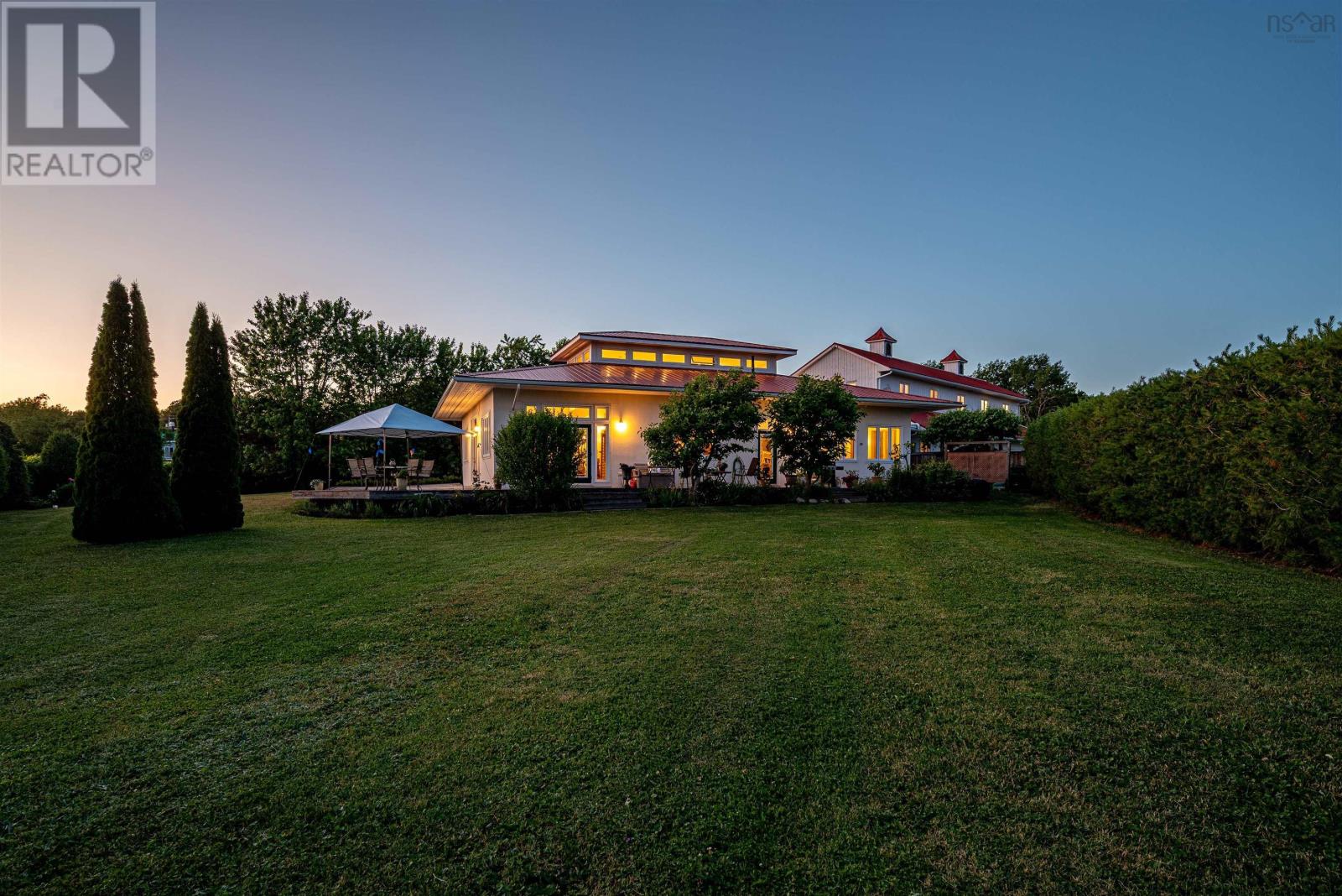 Property 47 of 49 of 9878 Main Street