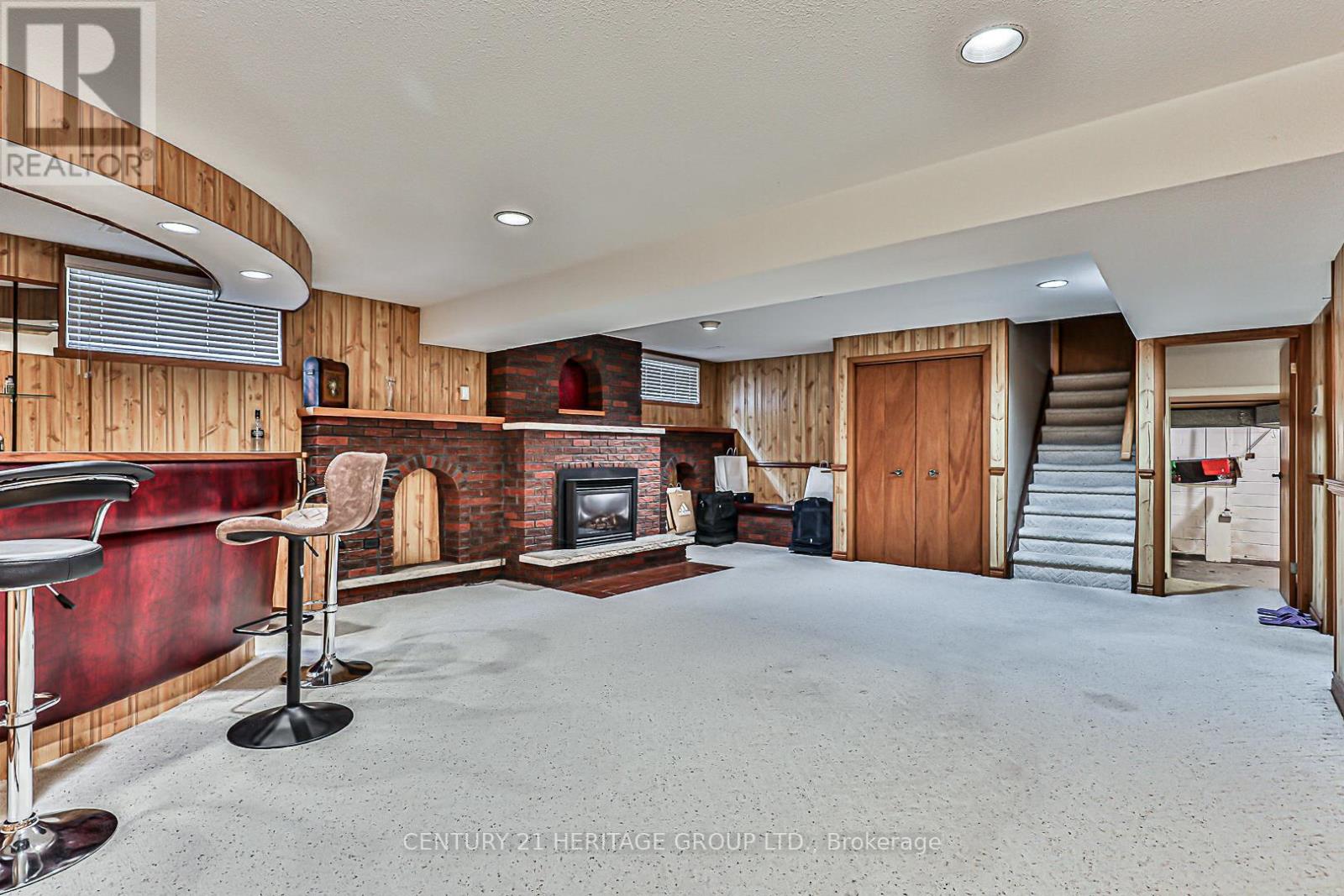 40 WELDRICK ROAD W - 21