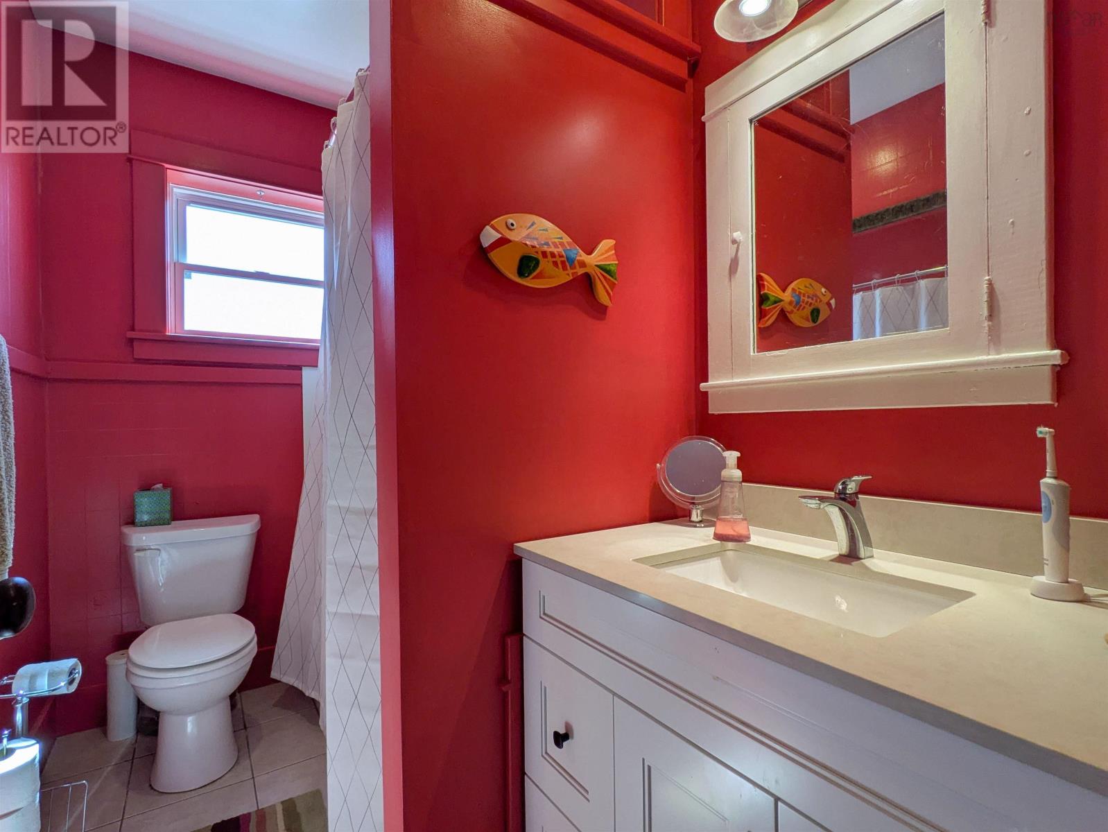 Property 17 of 34 of 789-791 Saint George Street