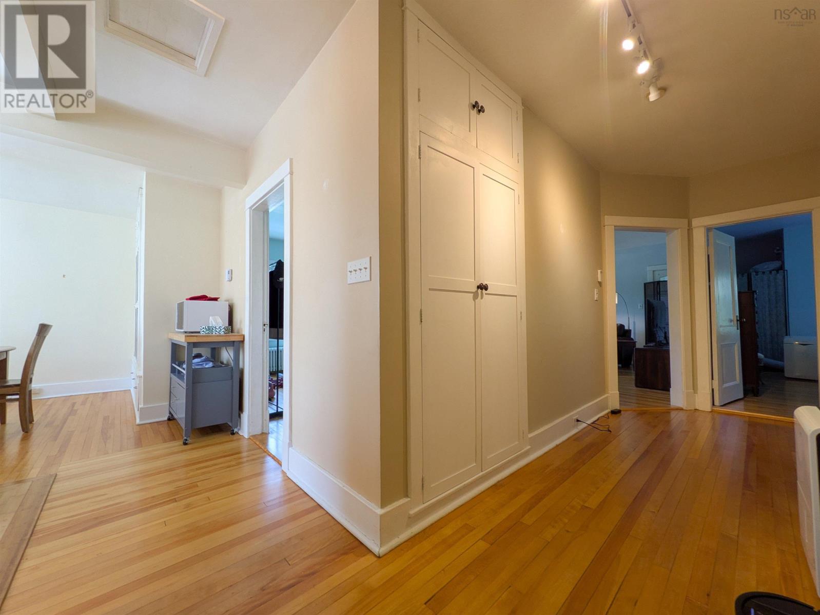 Property 27 of 34 of 789-791 Saint George Street