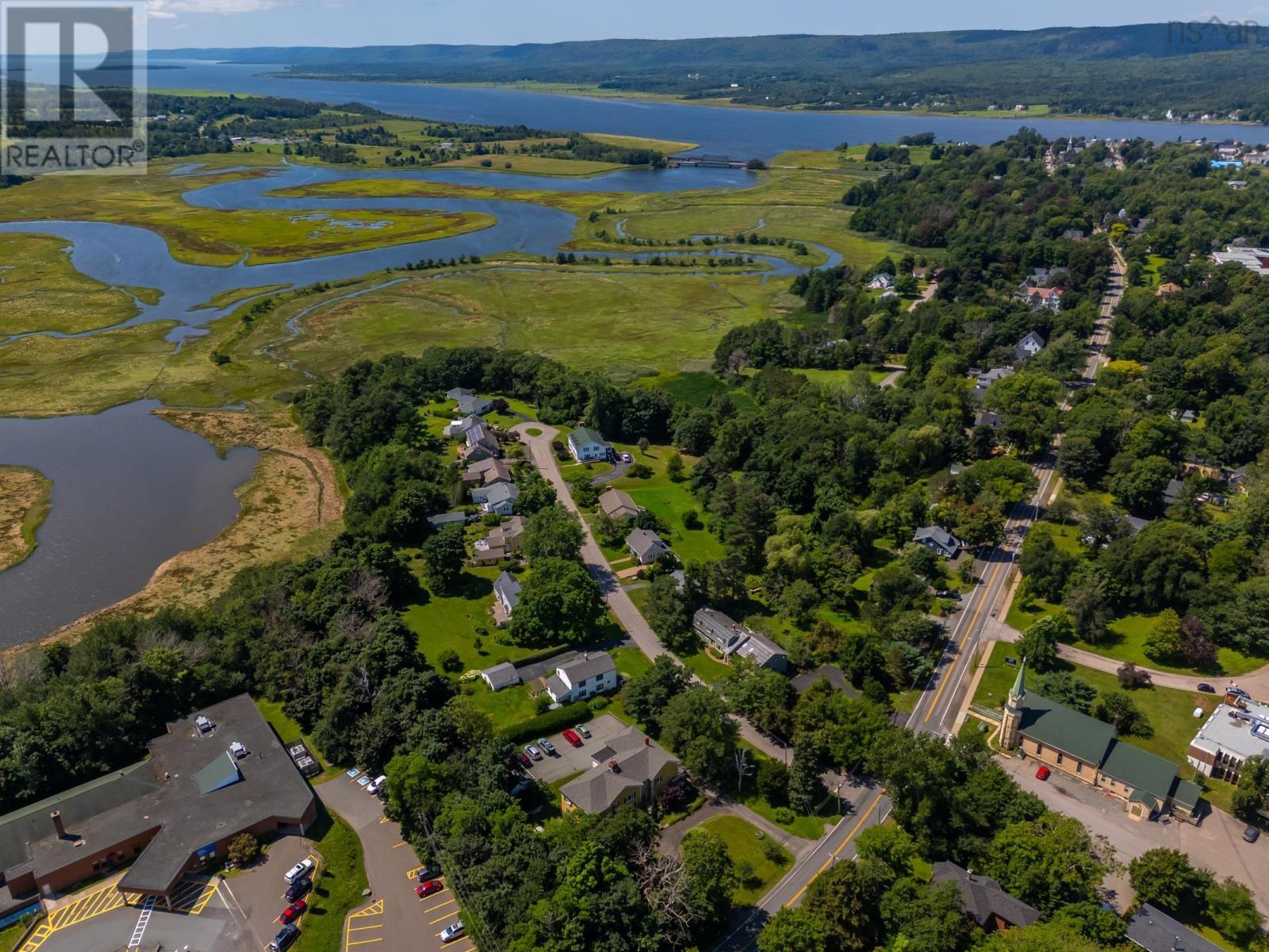 Property 4 of 34 of 789-791 Saint George Street