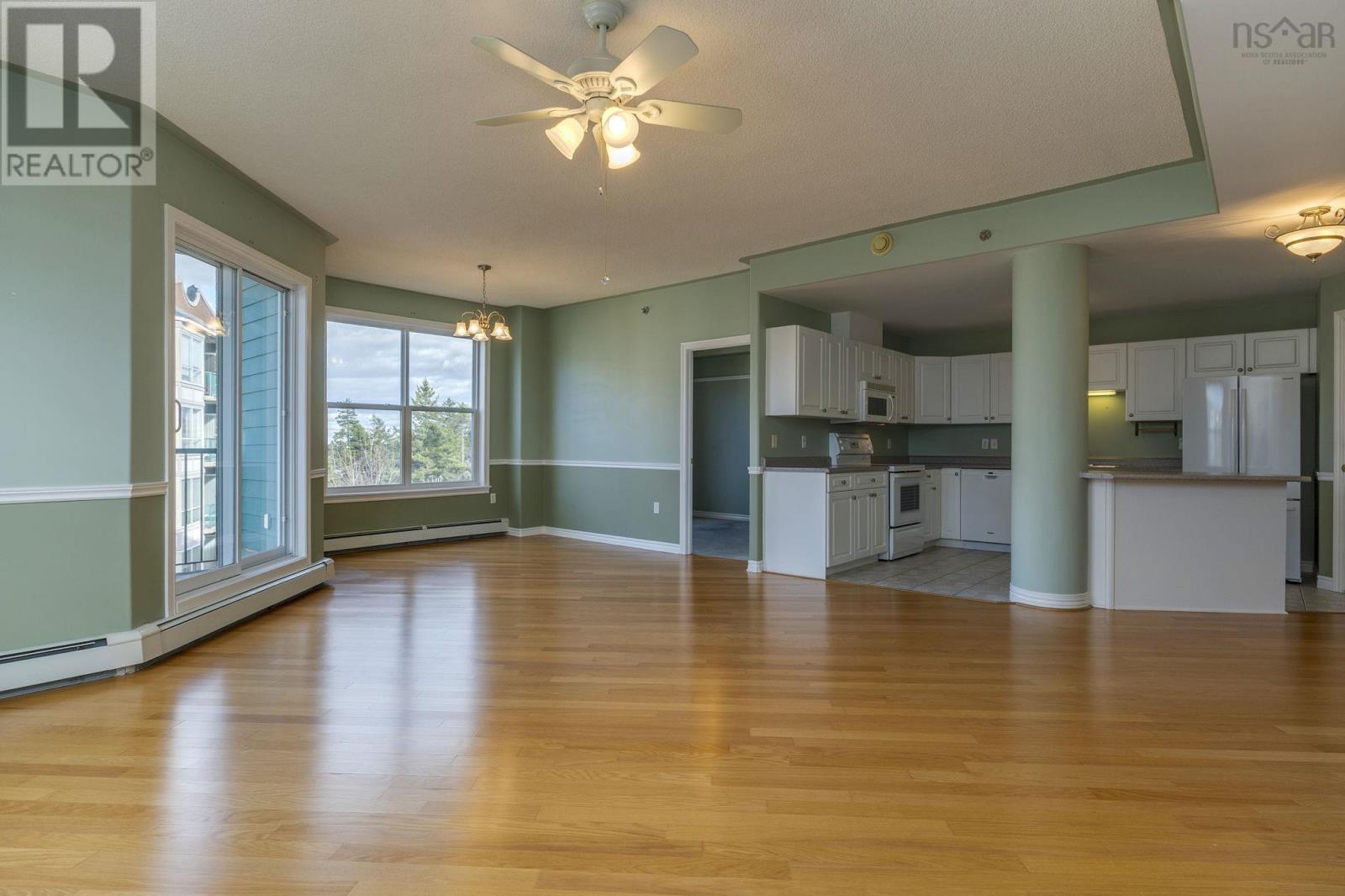 Property 15 of 39 of 409 114 Regency Park Drive