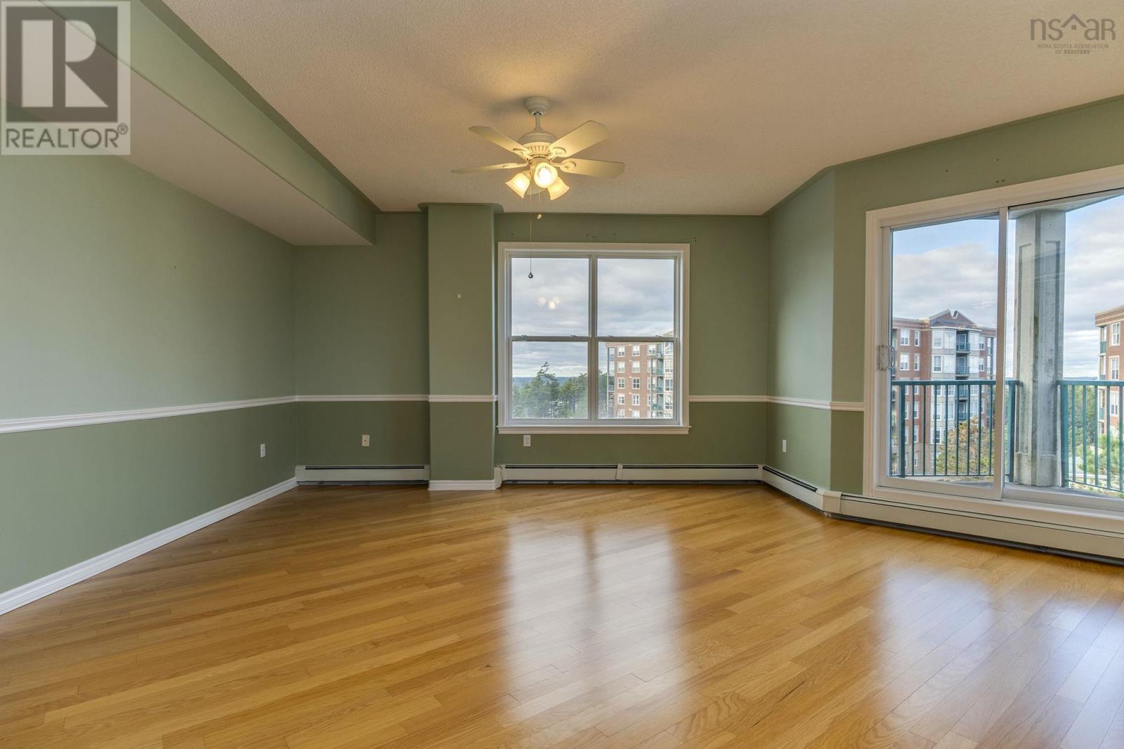 Property 11 of 39 of 409 114 Regency Park Drive