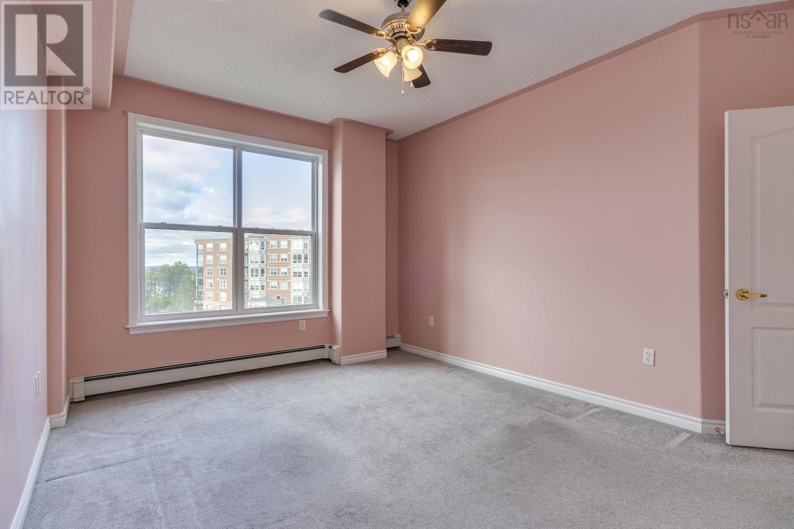 Property 22 of 39 of 409 114 Regency Park Drive