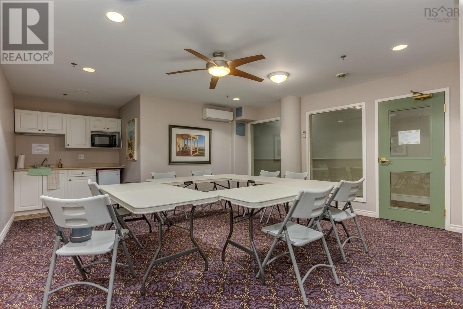 Property 35 of 39 of 409 114 Regency Park Drive