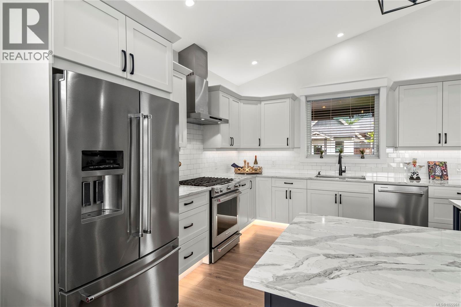 2784 Penfield Rd, Campbell River