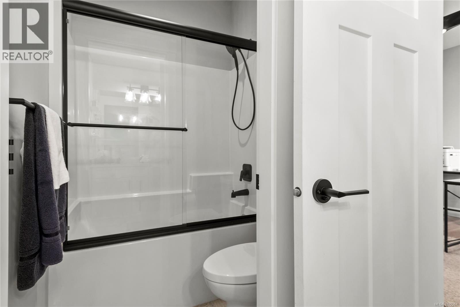 2784 Penfield Rd, Campbell River