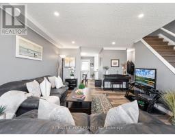 3 - 252 BERTIE STREET