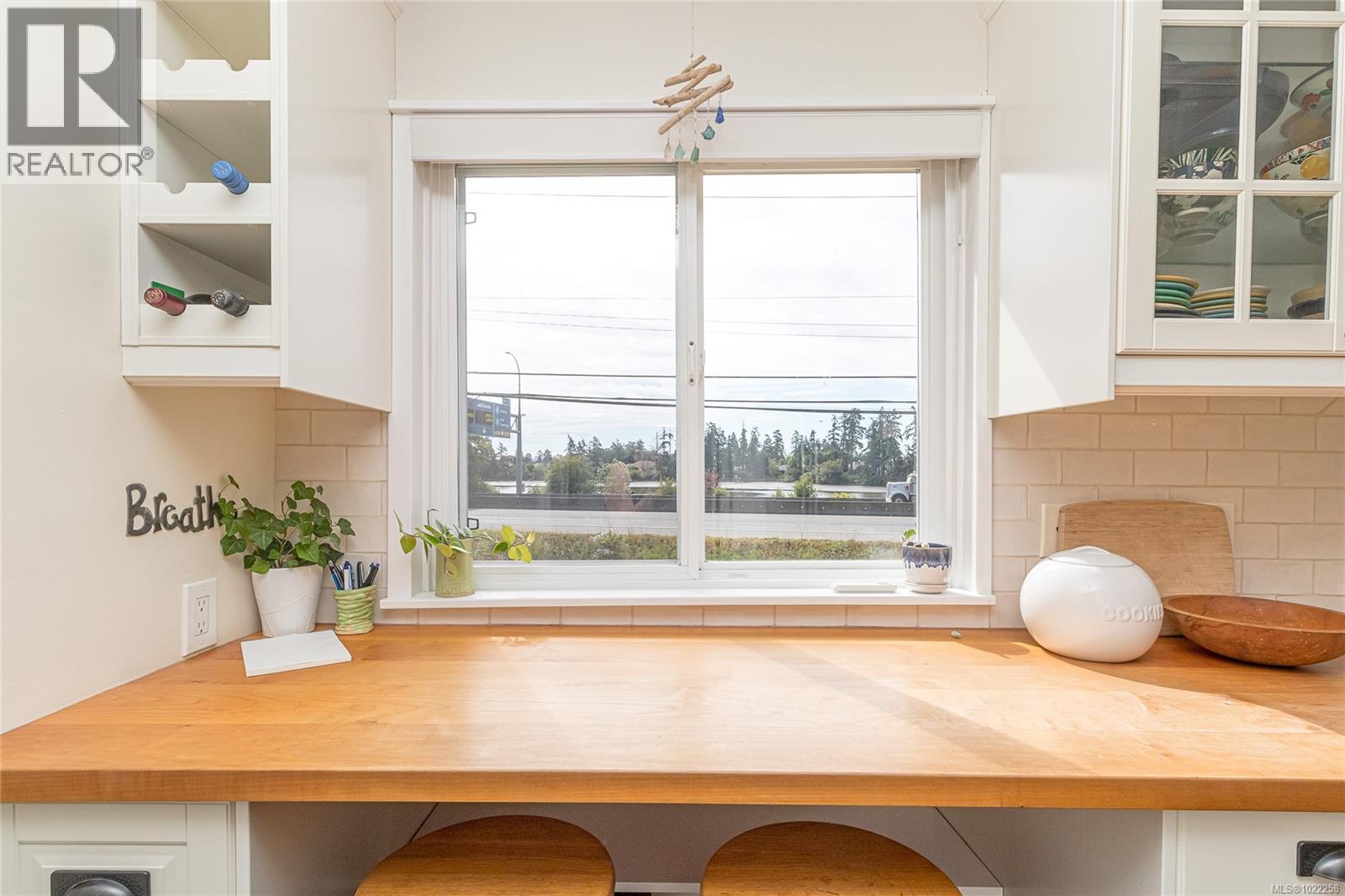 1892 Swartz Bay Rd, North Saanich