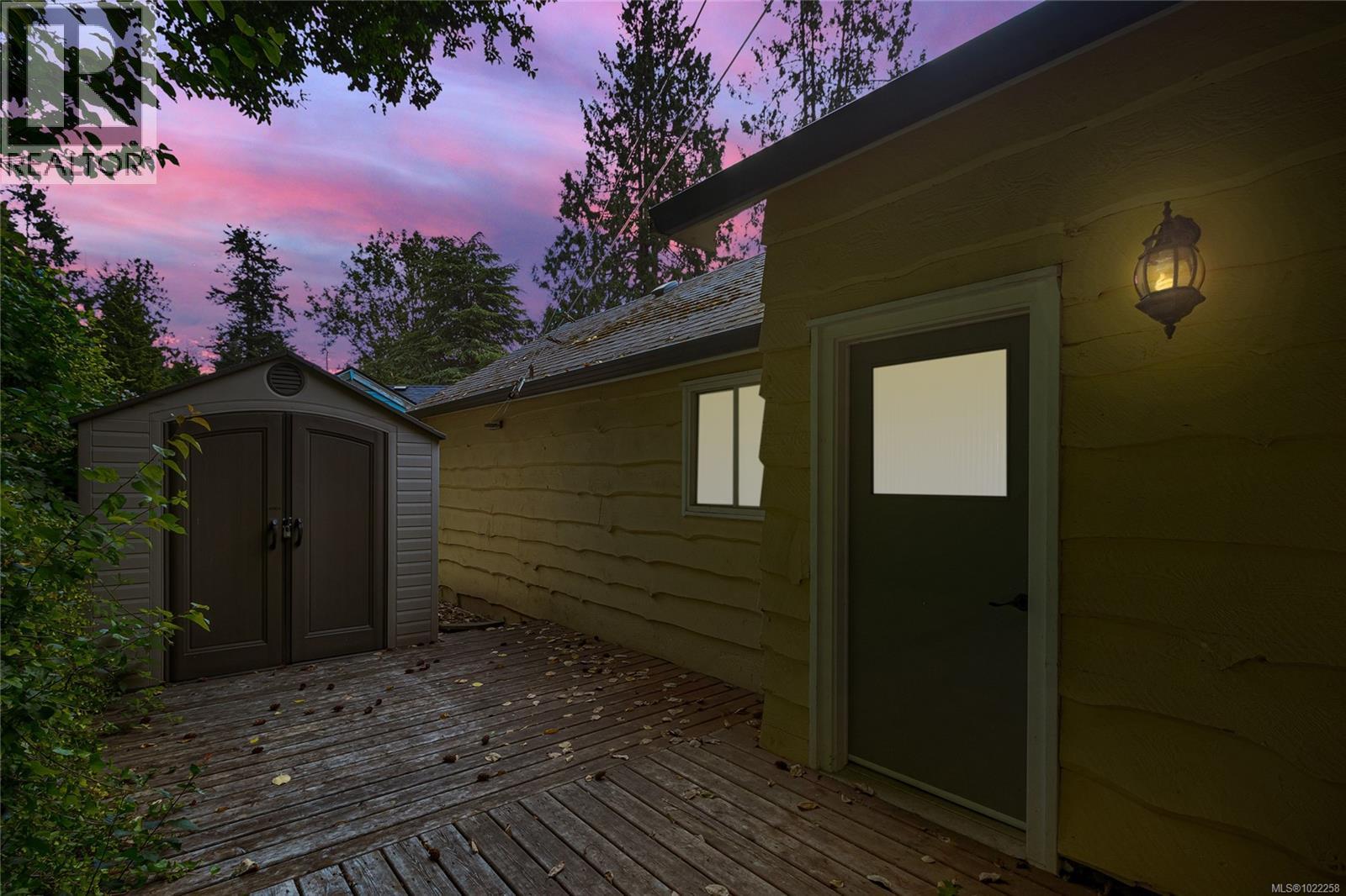 1892 Swartz Bay Rd, North Saanich