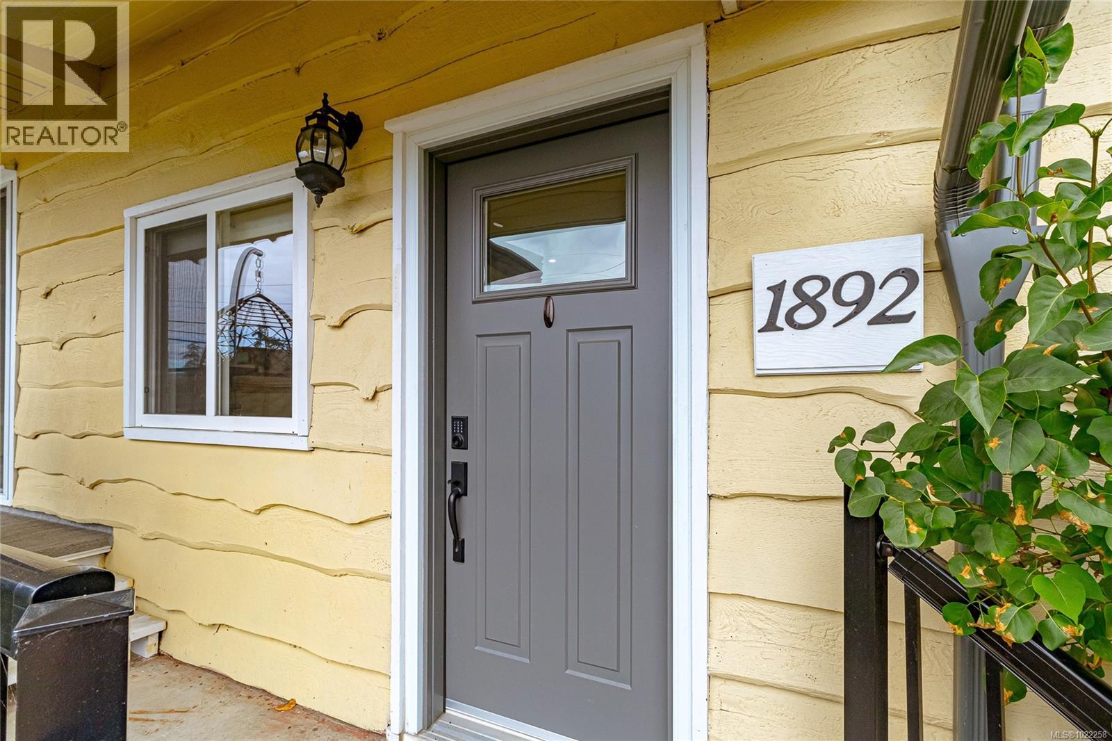 1892 Swartz Bay Rd, North Saanich