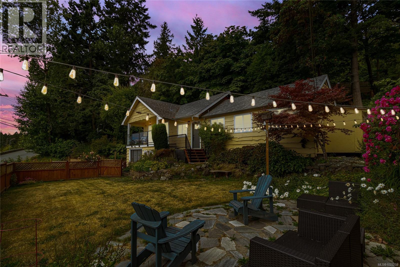 1892 Swartz Bay Rd, North Saanich