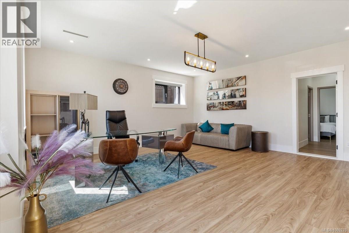 116 Sharon Pl, Nanaimo