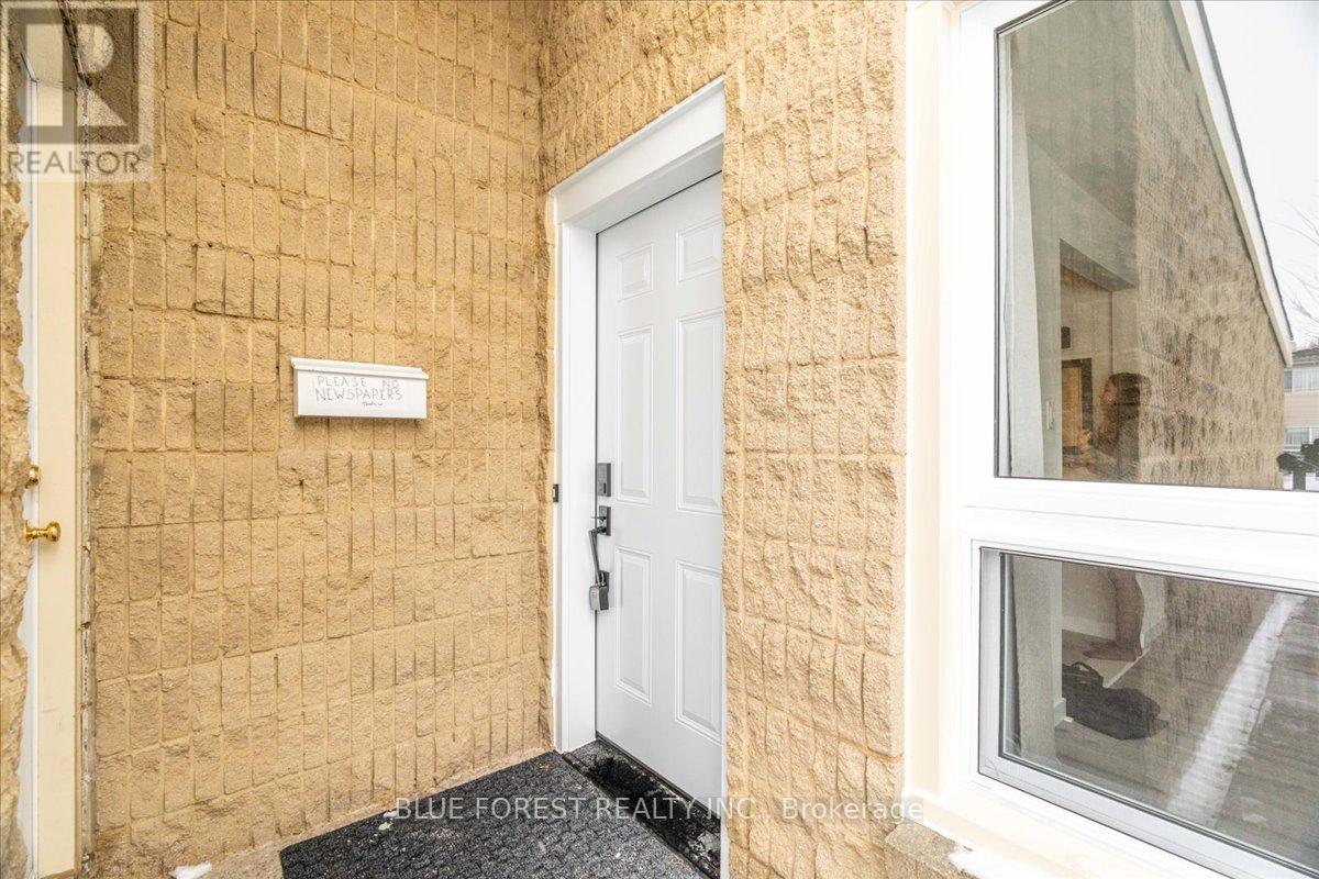 1460 Limberlost Unit 50 photo 4