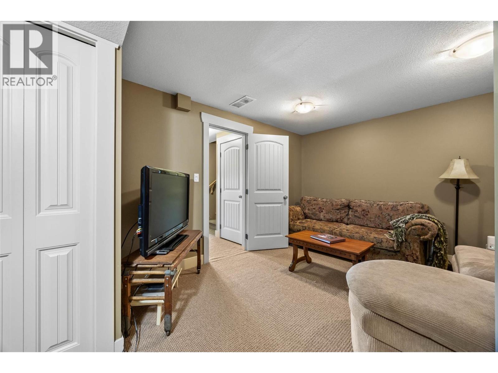 #198 2633 SQUILAX ANGLEMONT ROAD - 26