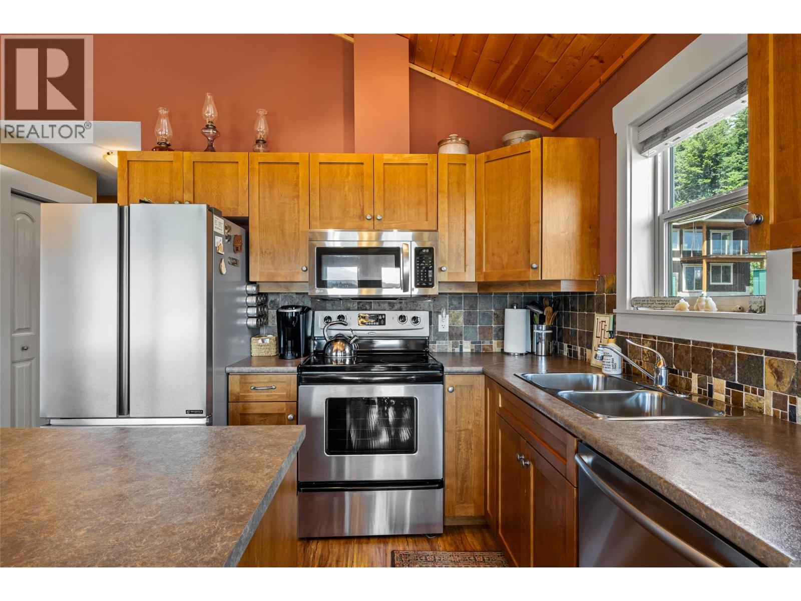 #198 2633 SQUILAX ANGLEMONT ROAD - 13