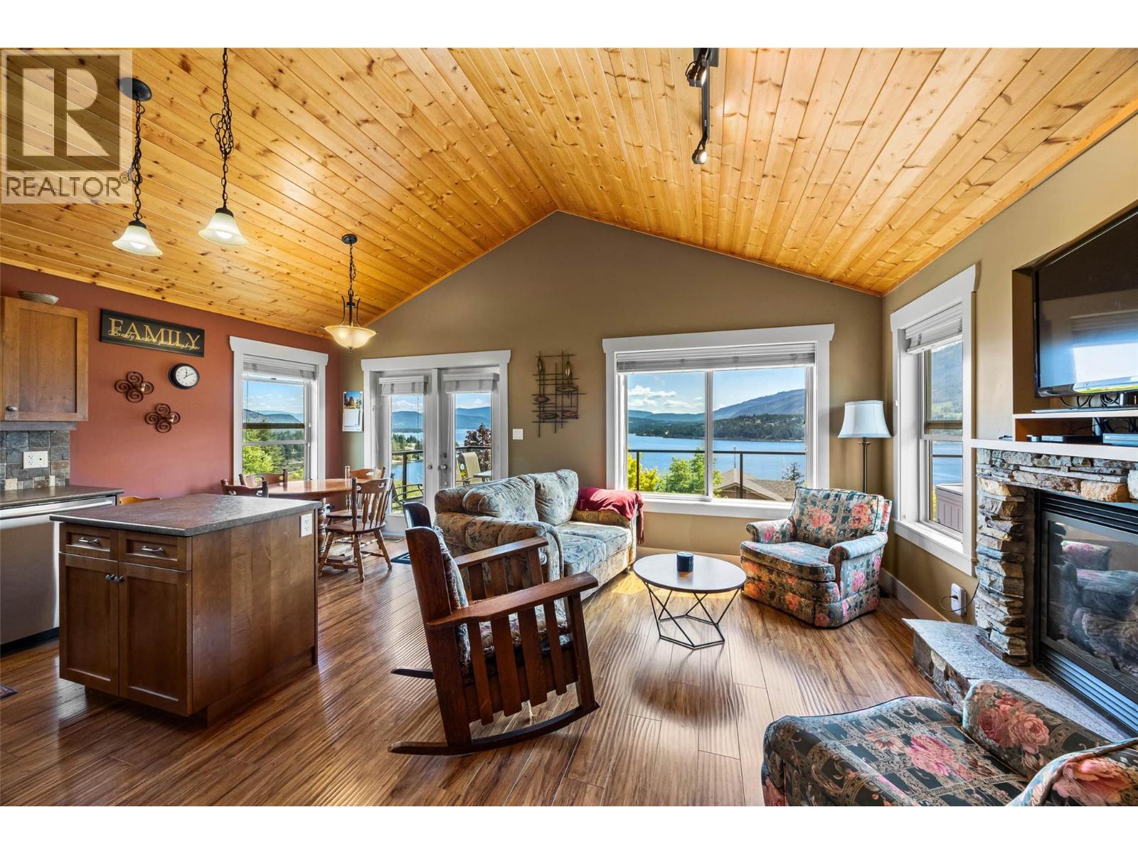 #198 2633 SQUILAX ANGLEMONT ROAD - 6