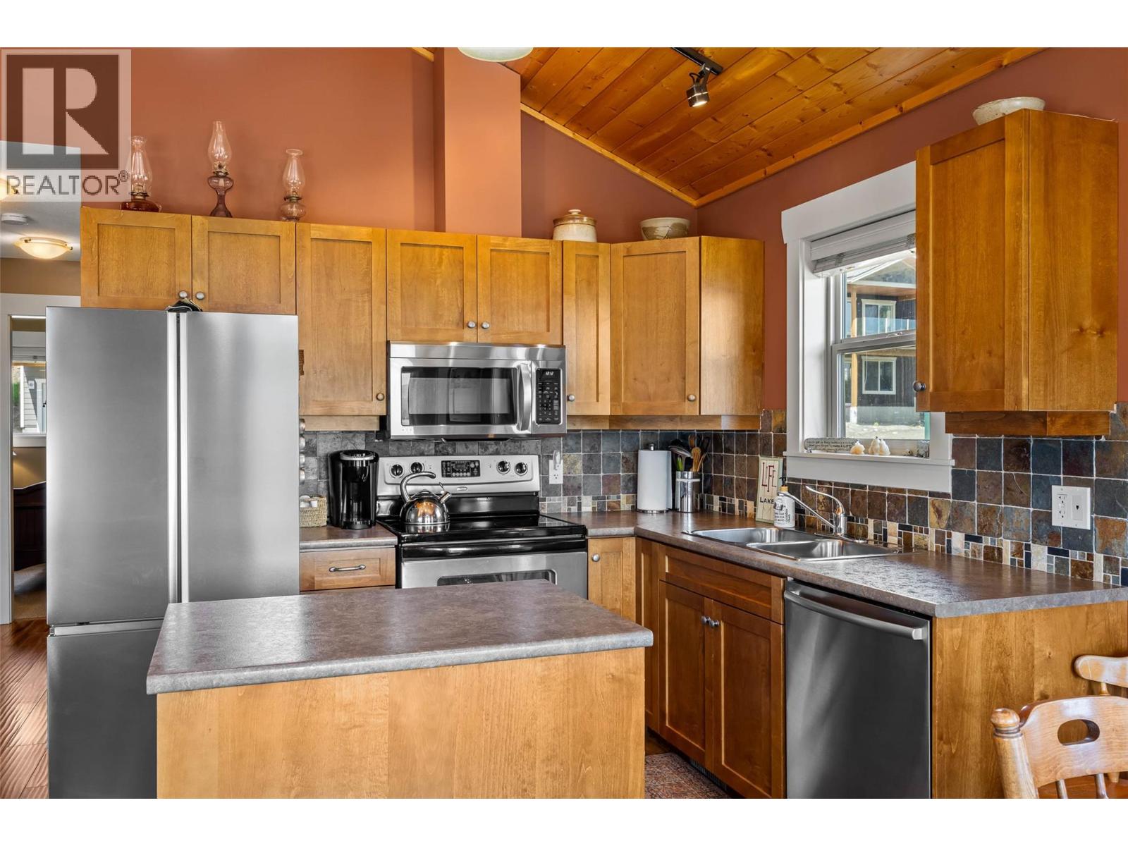 #198 2633 SQUILAX ANGLEMONT ROAD - 12