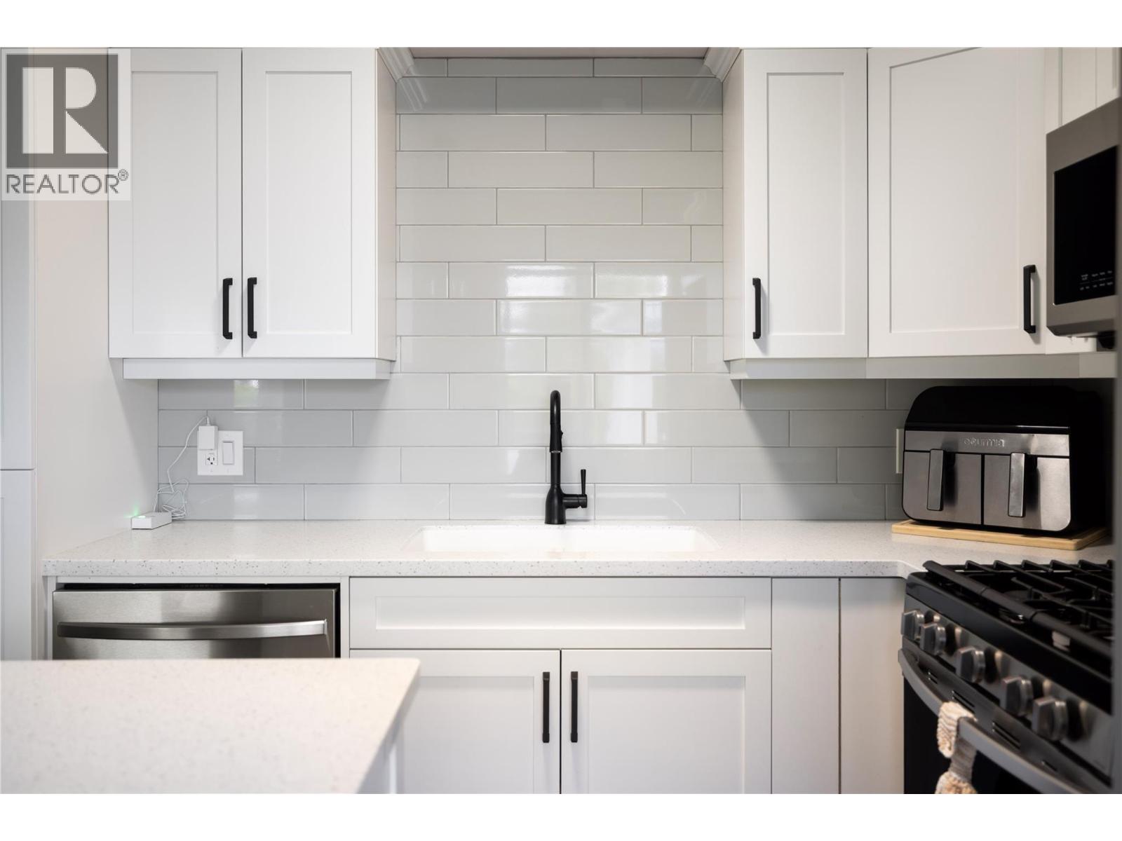 48 8000 Highland Road, Vernon