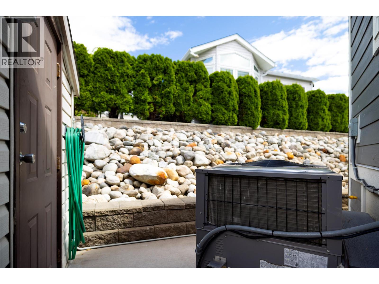 48 8000 Highland Road, Vernon