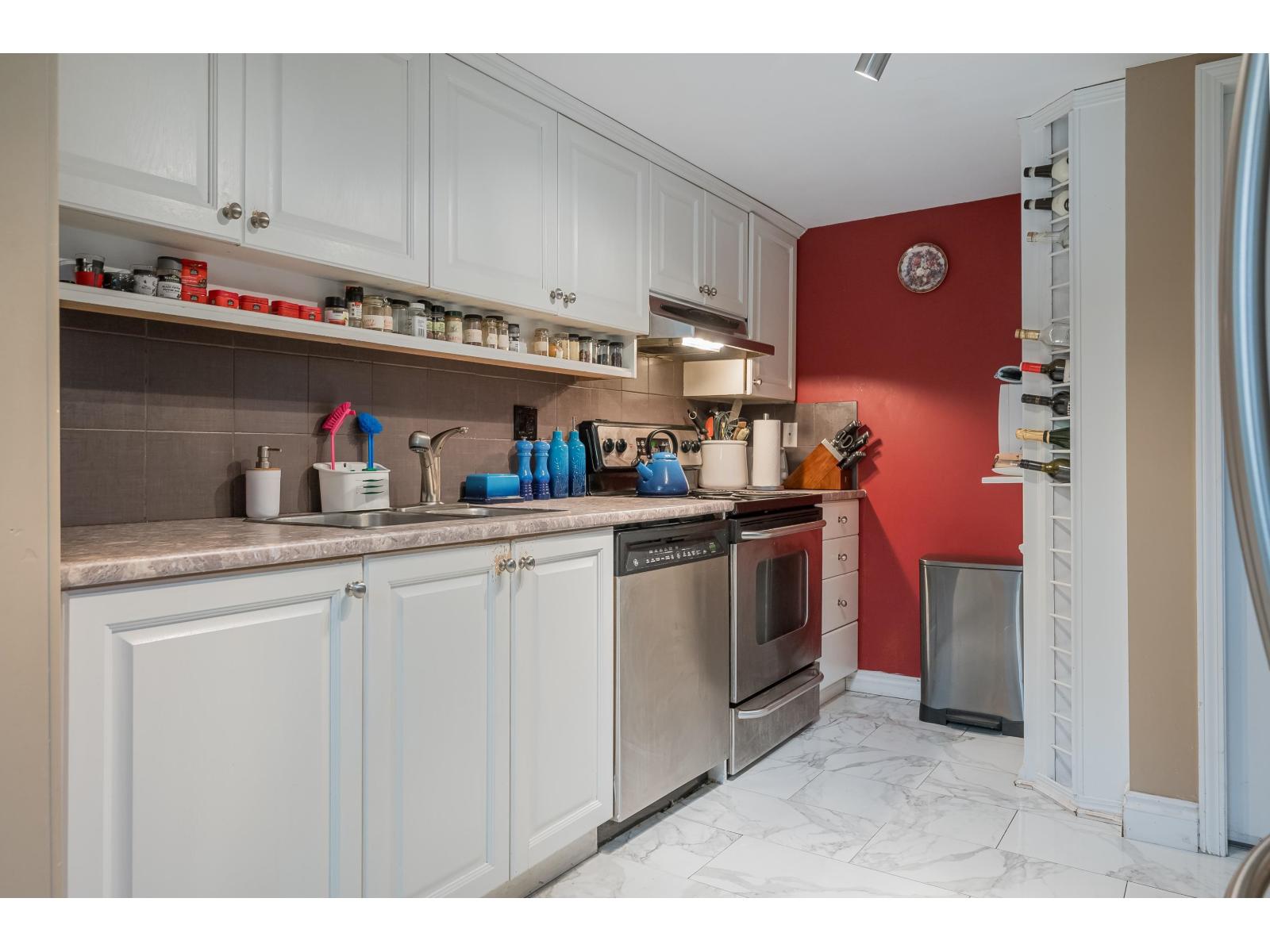 101 1225 MERKLIN STREET, White Rock