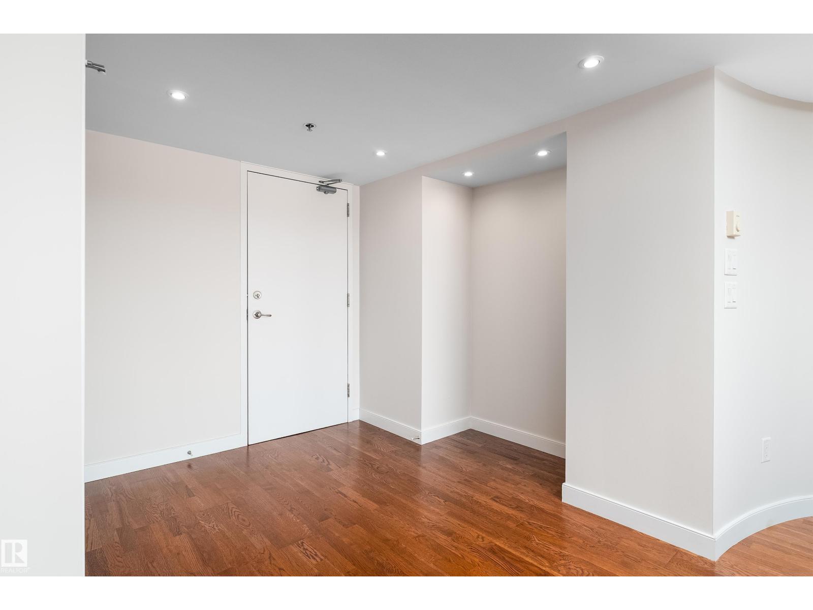 #1402 10731 Saskatchewan DR NW, Edmonton