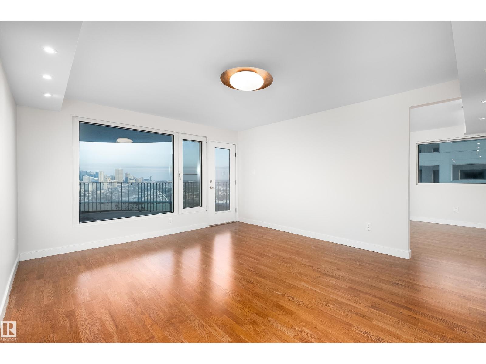 #1402 10731 Saskatchewan DR NW, Edmonton