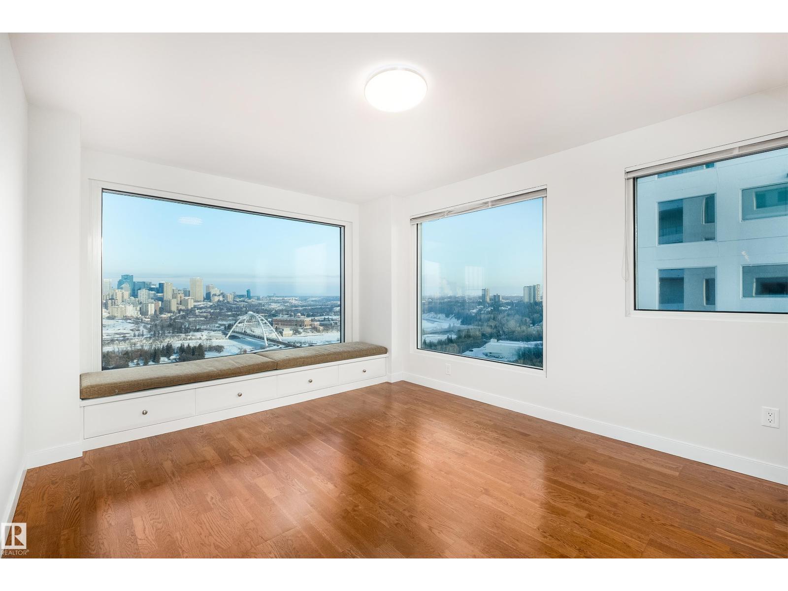 #1402 10731 Saskatchewan DR NW, Edmonton