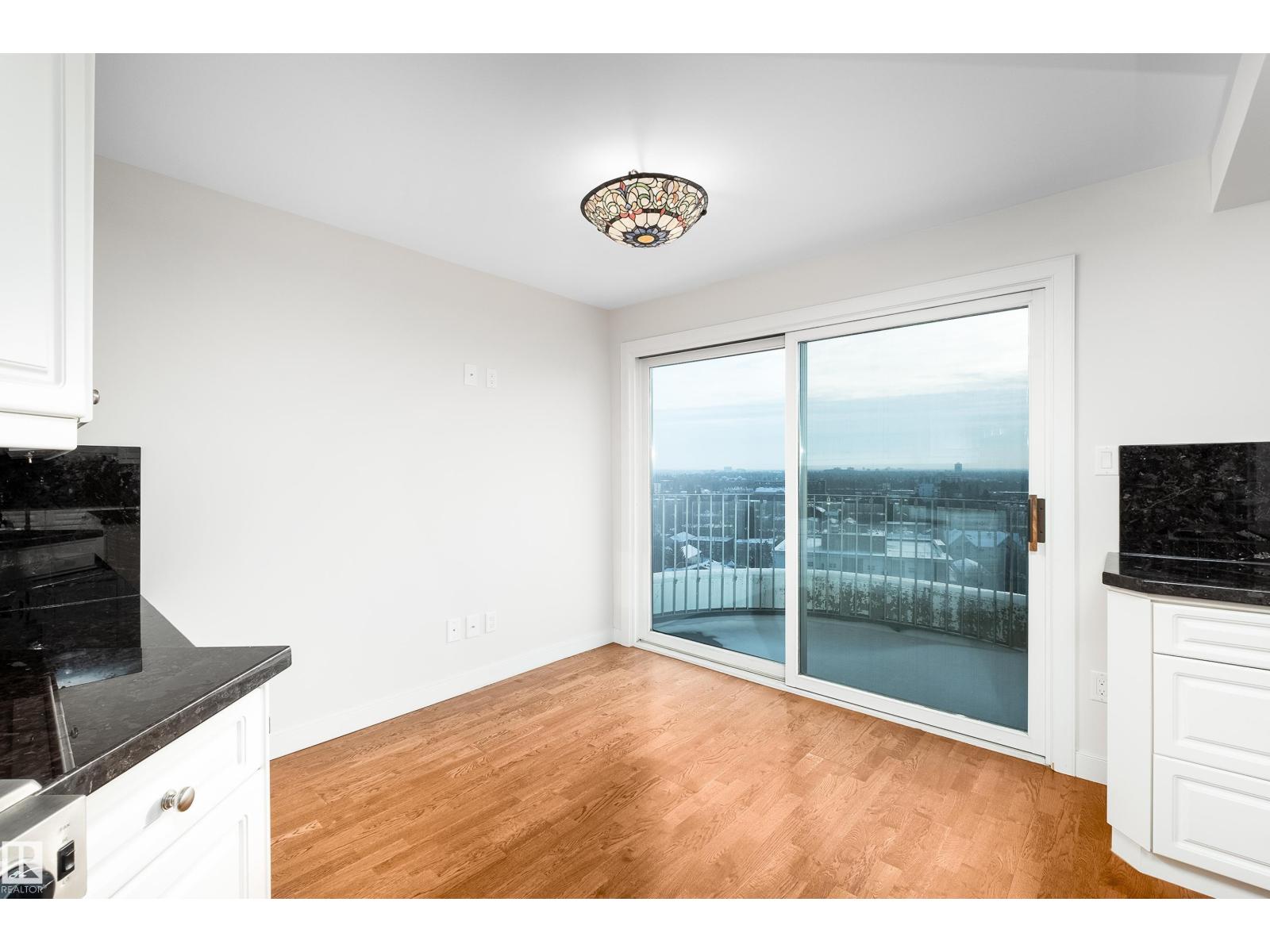 #1402 10731 Saskatchewan DR NW, Edmonton