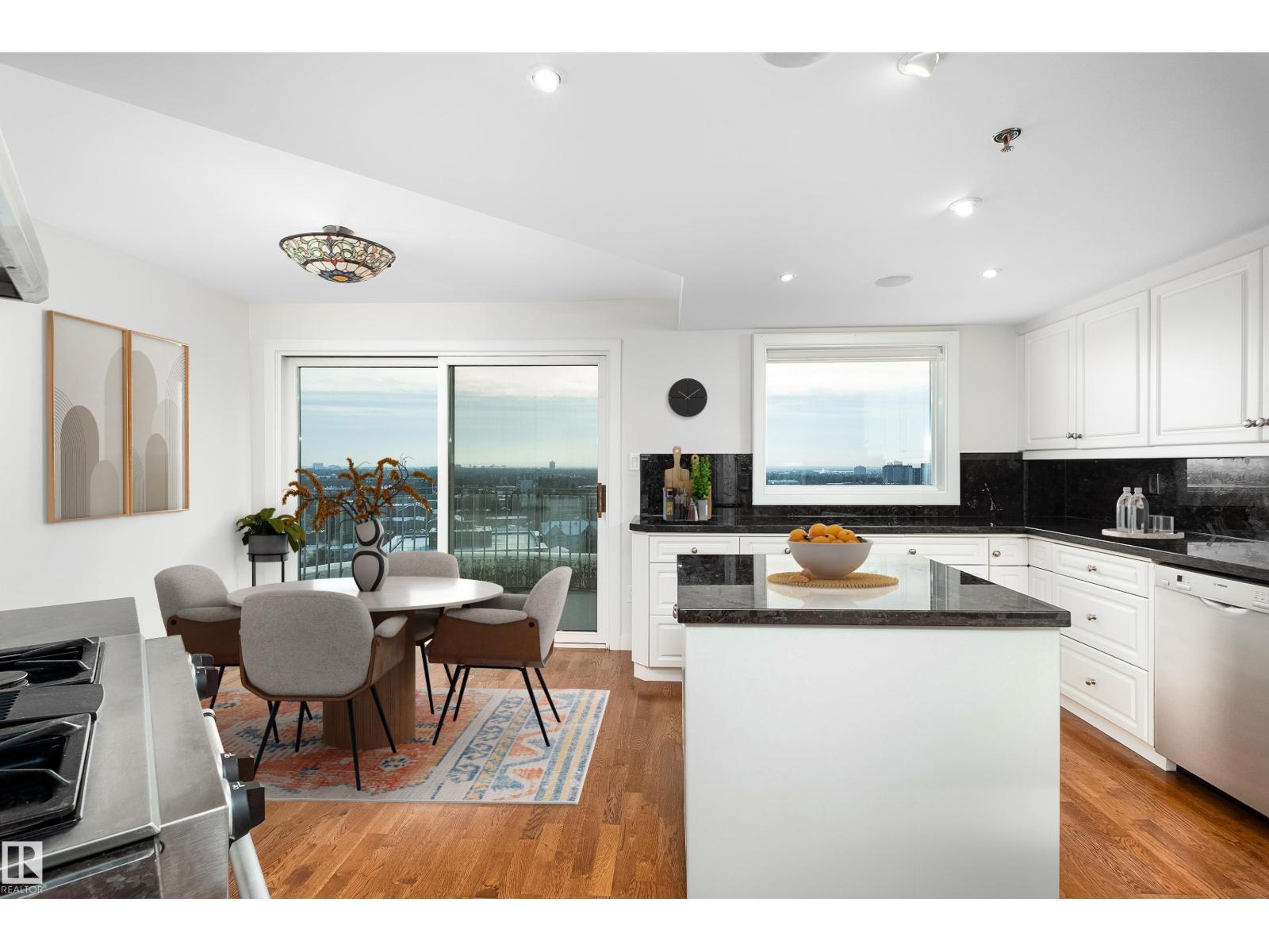 #1402 10731 Saskatchewan DR NW, Edmonton