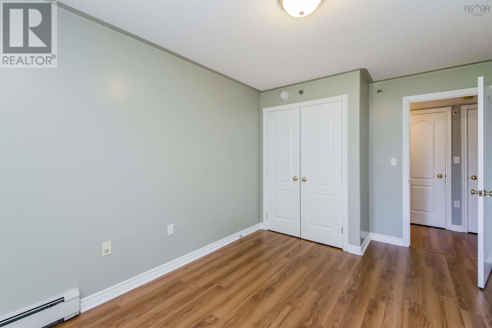 Property 33 of 45 of 108 40 Regency Park Drive