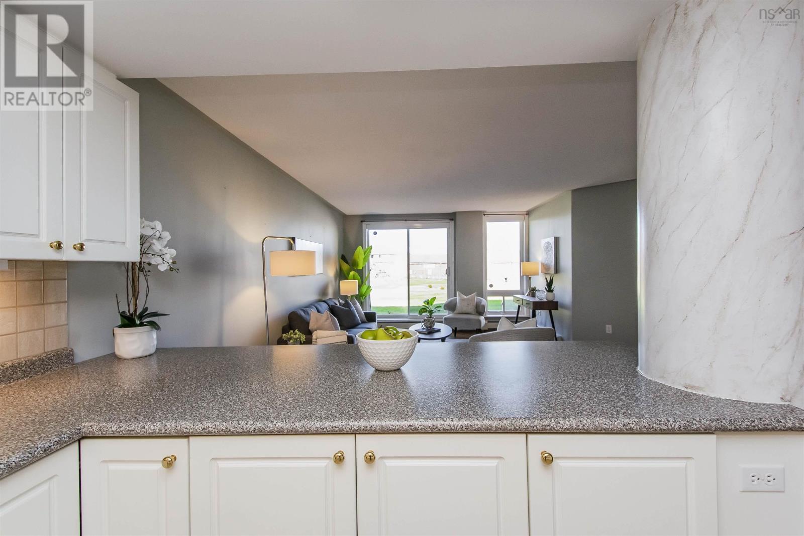 Property 22 of 45 of 108 40 Regency Park Drive