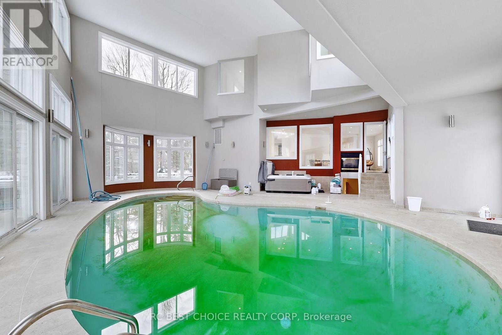 76 SILVER FOX PLACE - 22