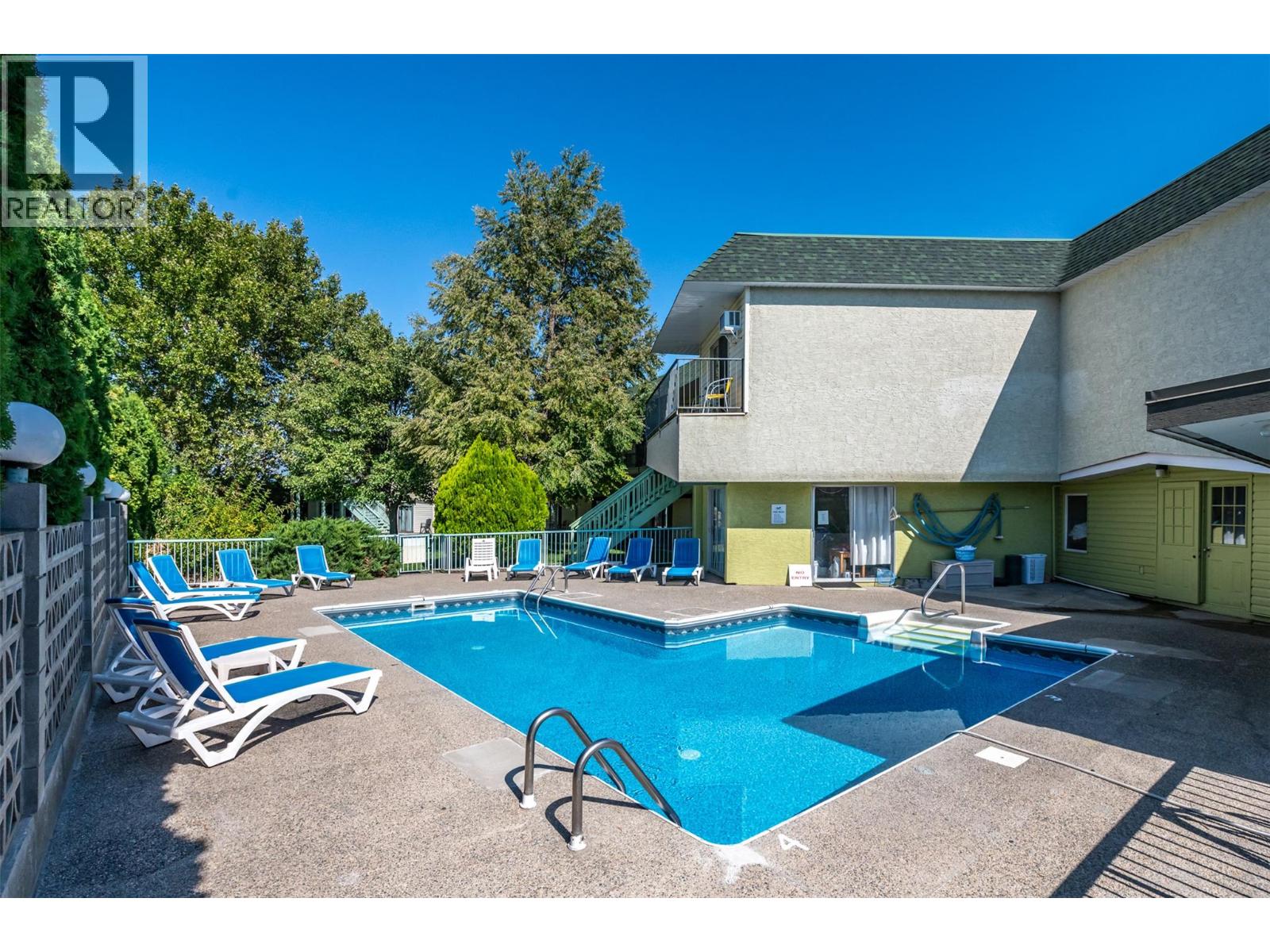 2107 Tait Street, Summerland