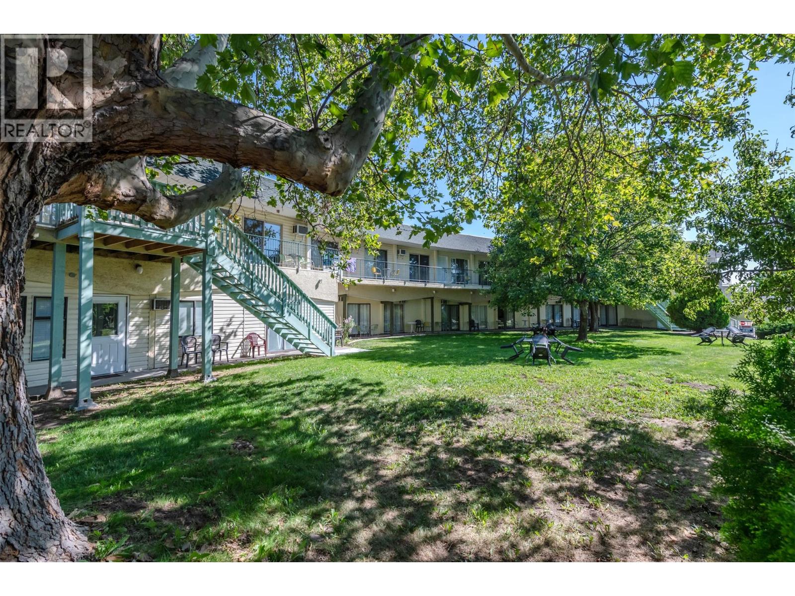 2107 Tait Street, Summerland