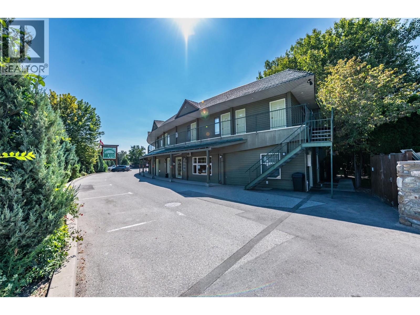 2107 Tait Street, Summerland