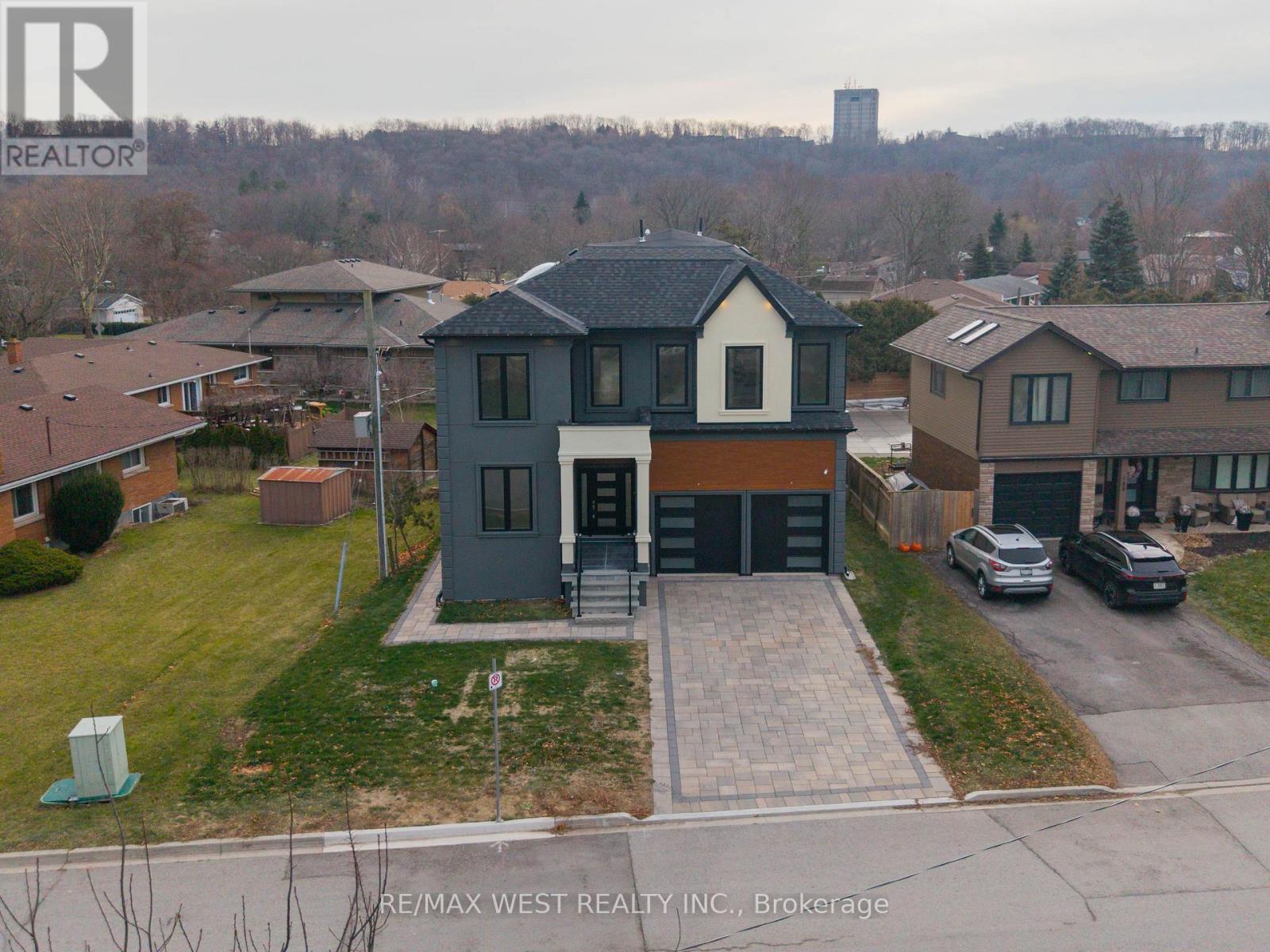 185 RIVERVIEW BOULEVARD - 46