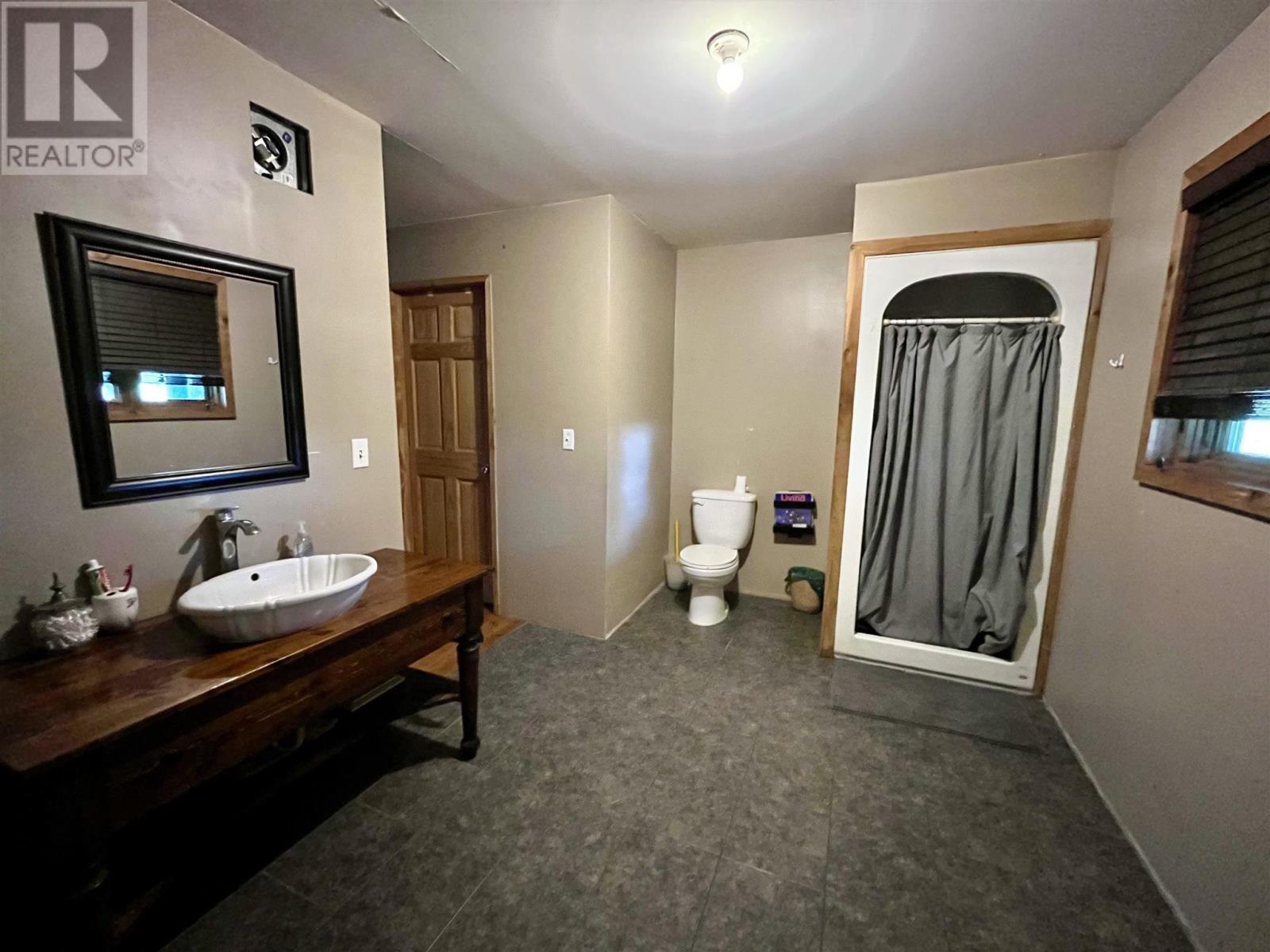 619 CAMERON ROAD - 17