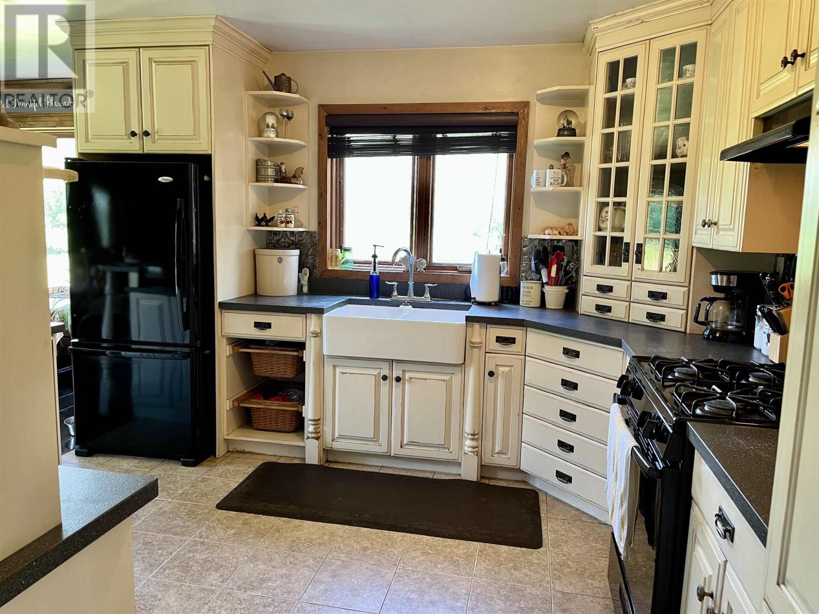 619 CAMERON ROAD - 7