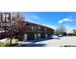 6203 Willow Avenue, Summerland