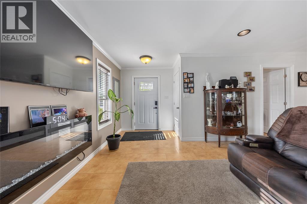452 MAUDE STREET - 13