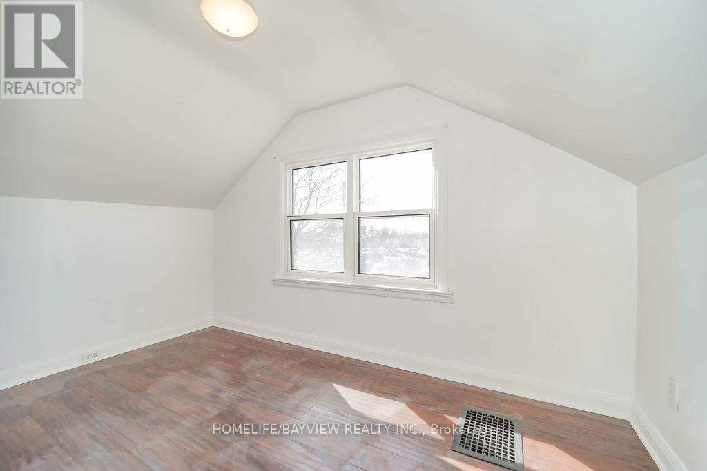 187 PARK ROAD S - 40