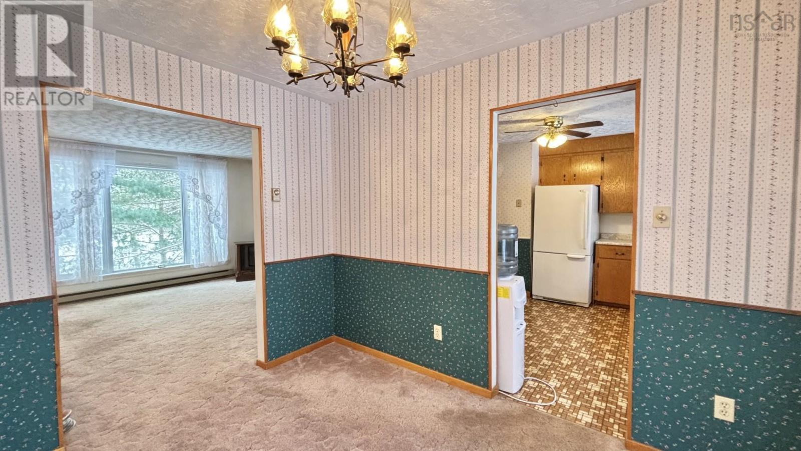 Property 16 of 45 of 82 Highbury Road