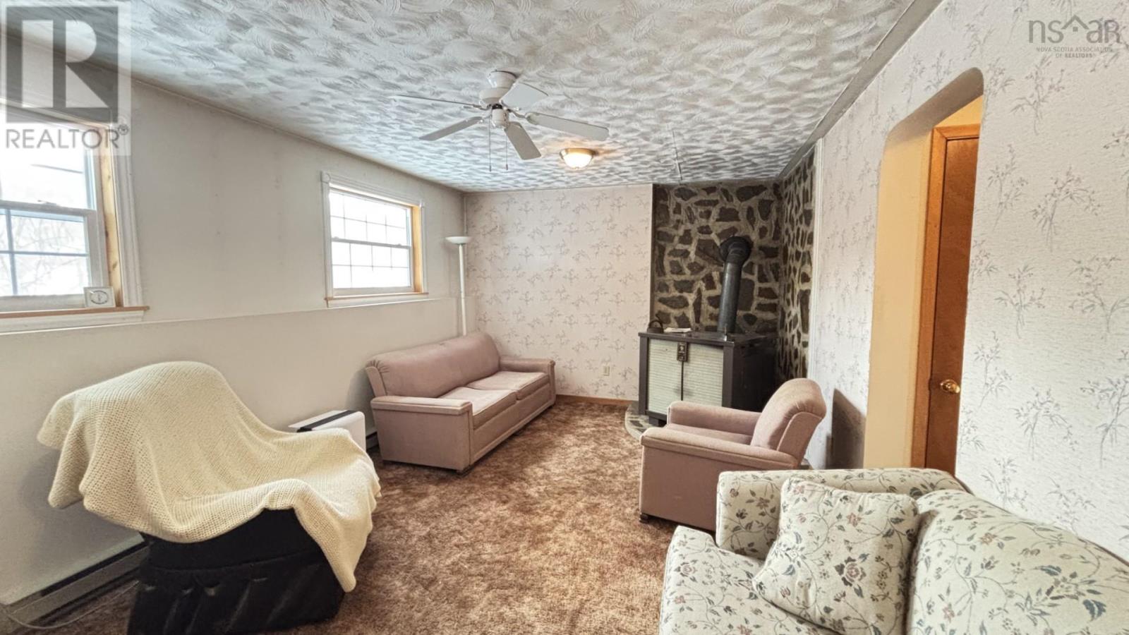 Property 26 of 45 of 82 Highbury Road